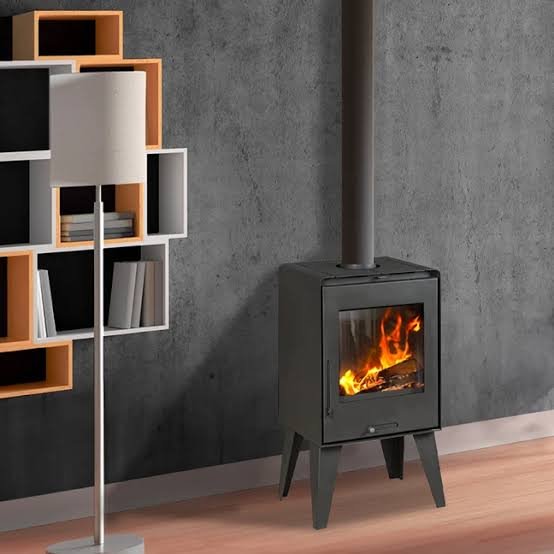 Poêle à bois MODERNA SLIM QUATRO 6,5 kW